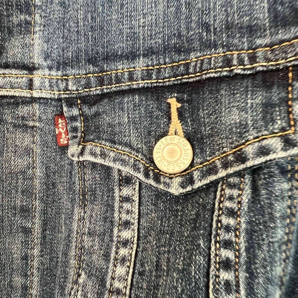 Levi's Blue Jean Jacket - Picture 3 of 10